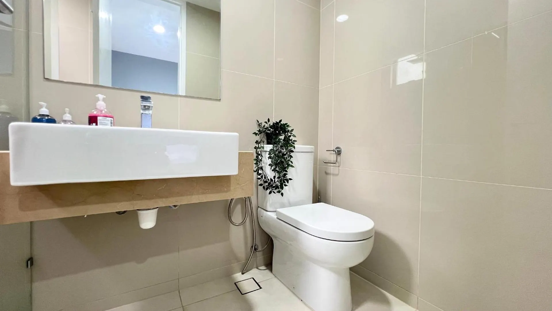 United Point Residence Pool View 8 Pax Walking Distance To Mall Kuala Lumpur