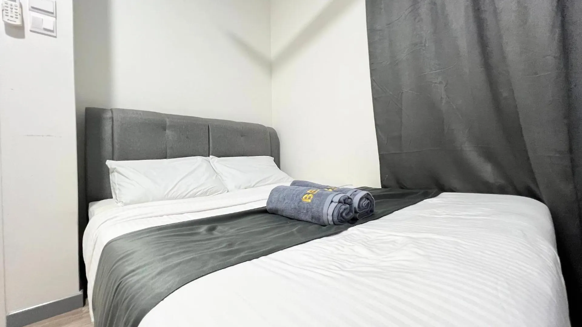 United Point Residence Pool View 8 Pax Walking Distance To Mall Kuala Lumpur Apartment